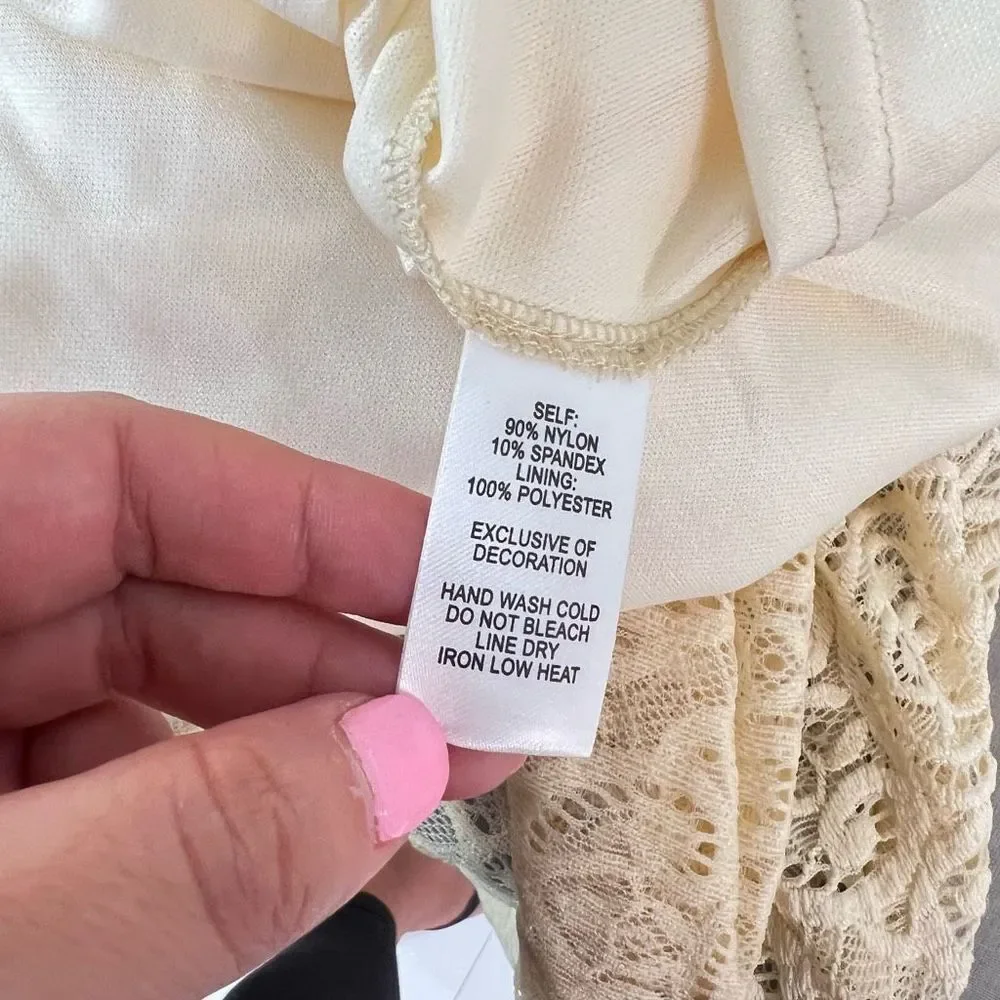 Lulu’s Declare My Love Cream Lace Cold-Shoulder Mermaid Maxi Dress